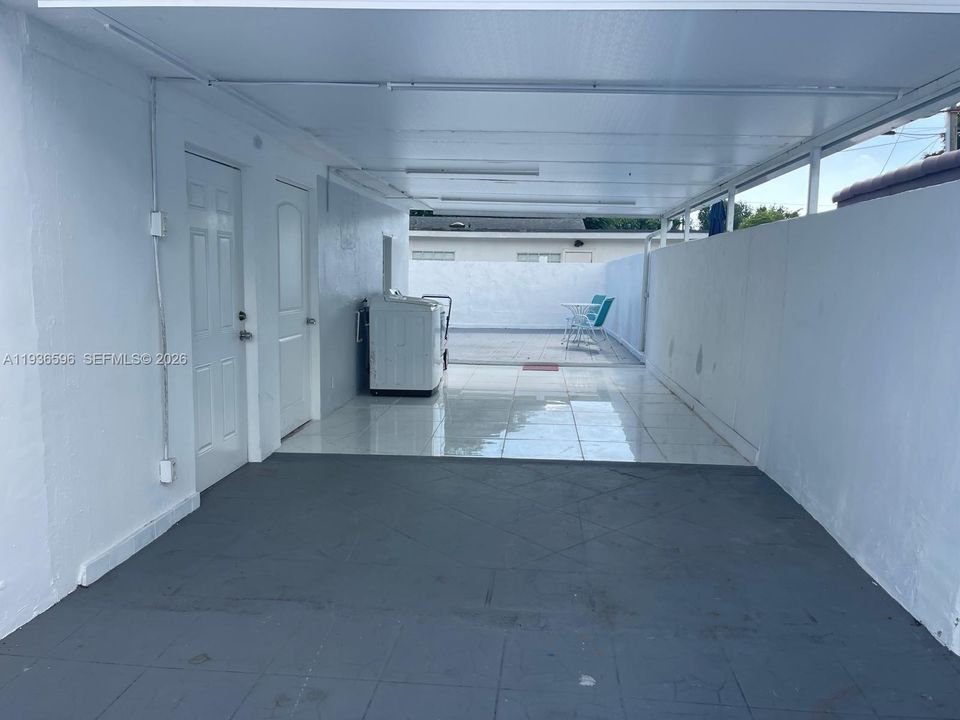 待售: $765,000 (5 贝兹, 3 浴室, 1607 平方英尺)