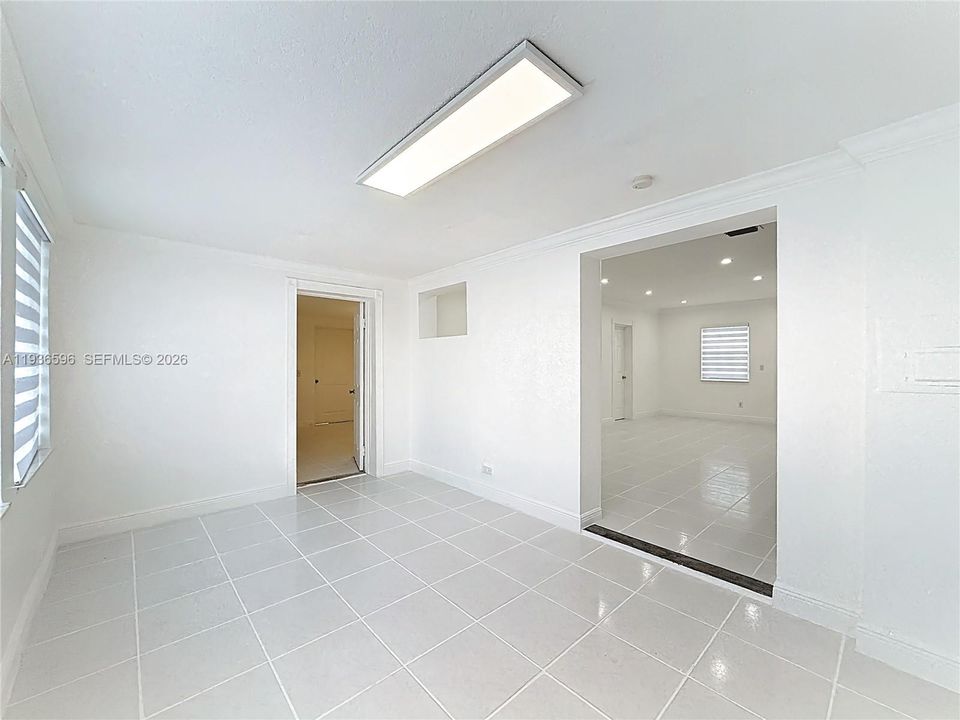 待售: $765,000 (5 贝兹, 3 浴室, 1607 平方英尺)