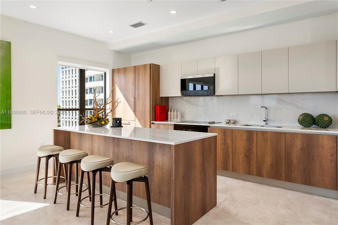 En Renta: $9,985 (2 camas, 2 baños, 1790 Pies cuadrados)