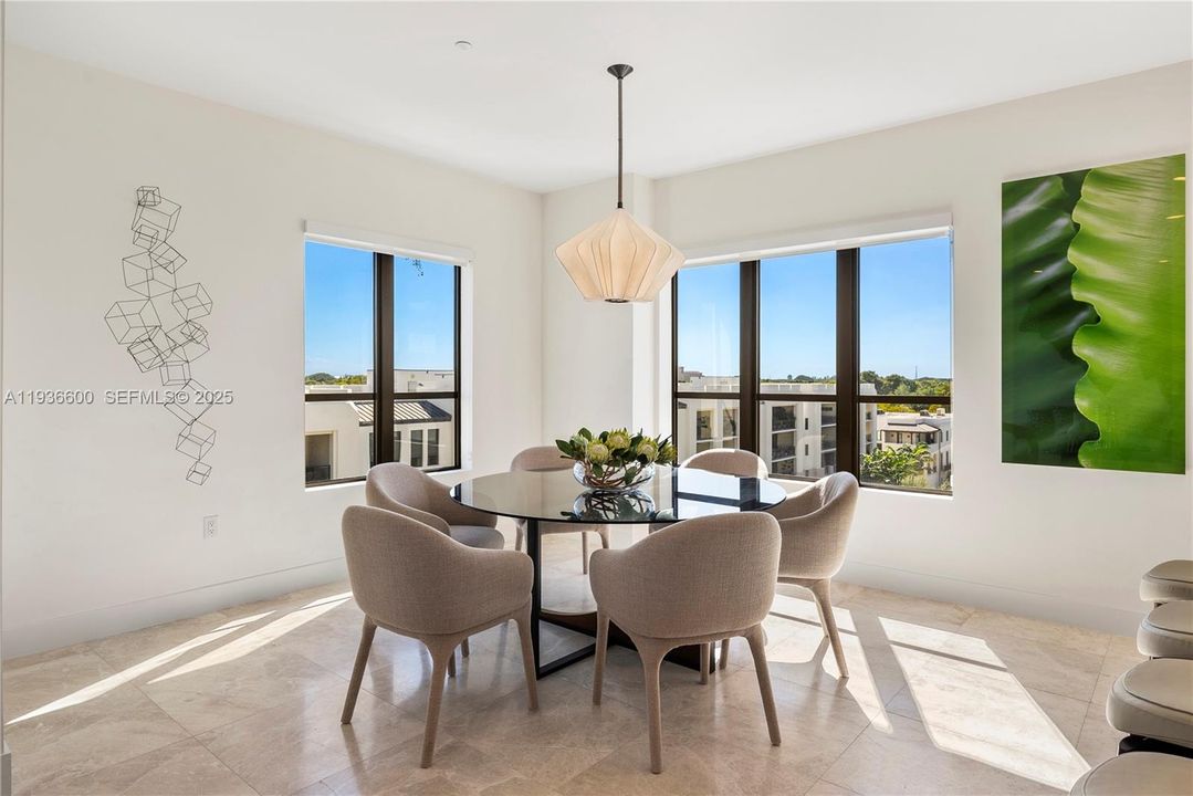 En Renta: $9,985 (2 camas, 2 baños, 1790 Pies cuadrados)