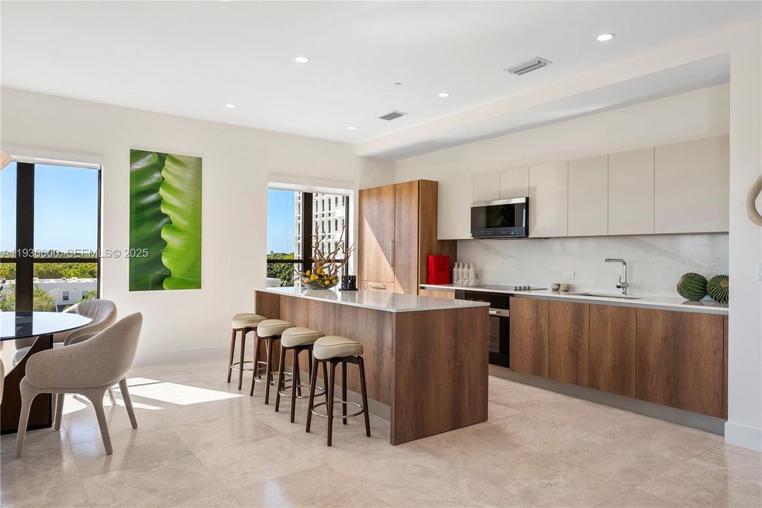 En Renta: $9,985 (2 camas, 2 baños, 1790 Pies cuadrados)