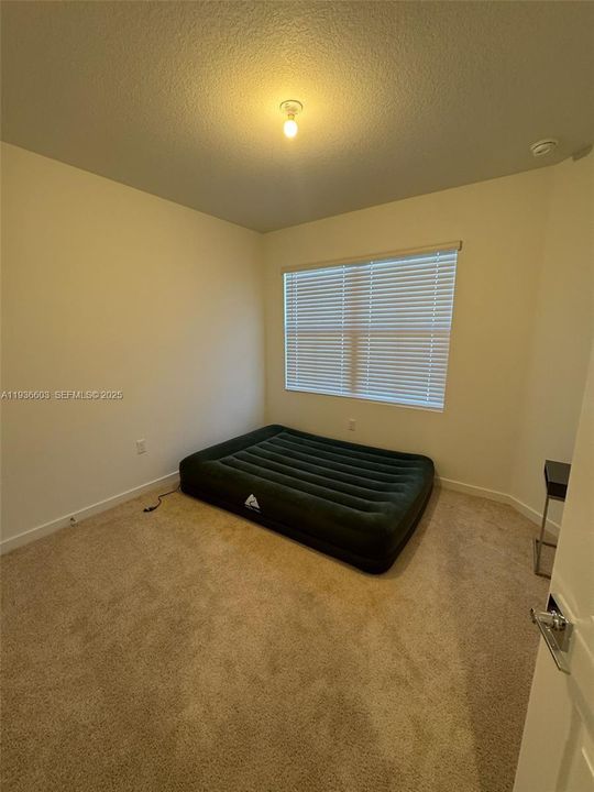 出租: $3,600 (3 贝兹, 2 浴室, 0 平方英尺)