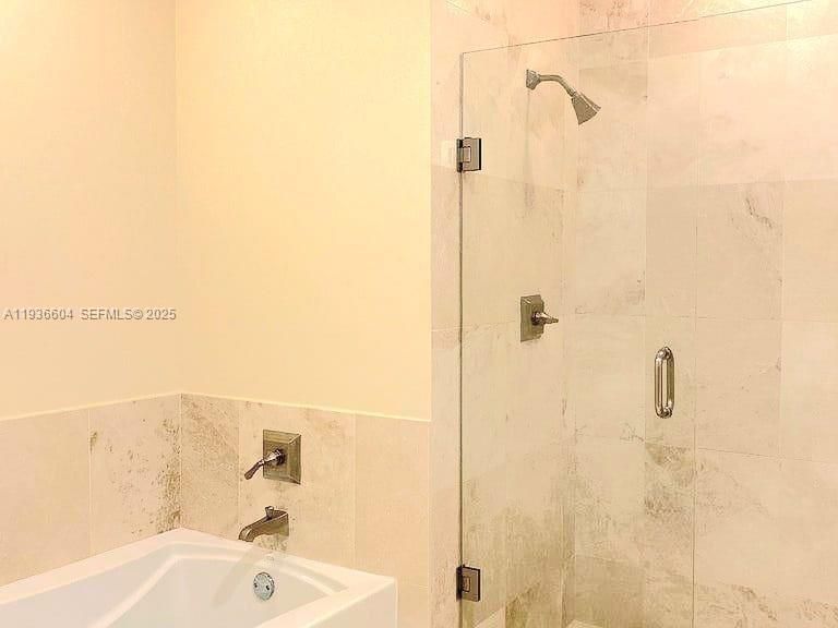 For Rent: $2,150 (1 beds, 1 baths, 845 Square Feet)