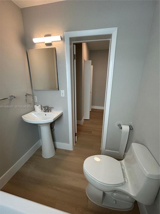 В аренду: $1,800 (0 спален, 1 ванн, 430 Квадратных фут)