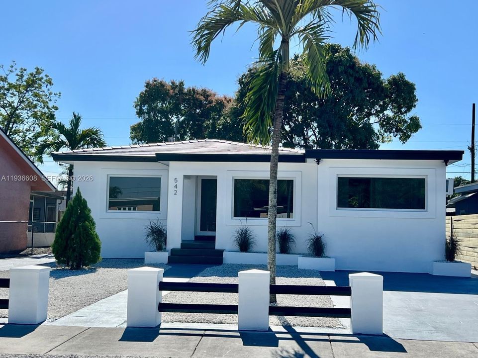 待售: $750,000 (3 贝兹, 3 浴室, 1260 平方英尺)