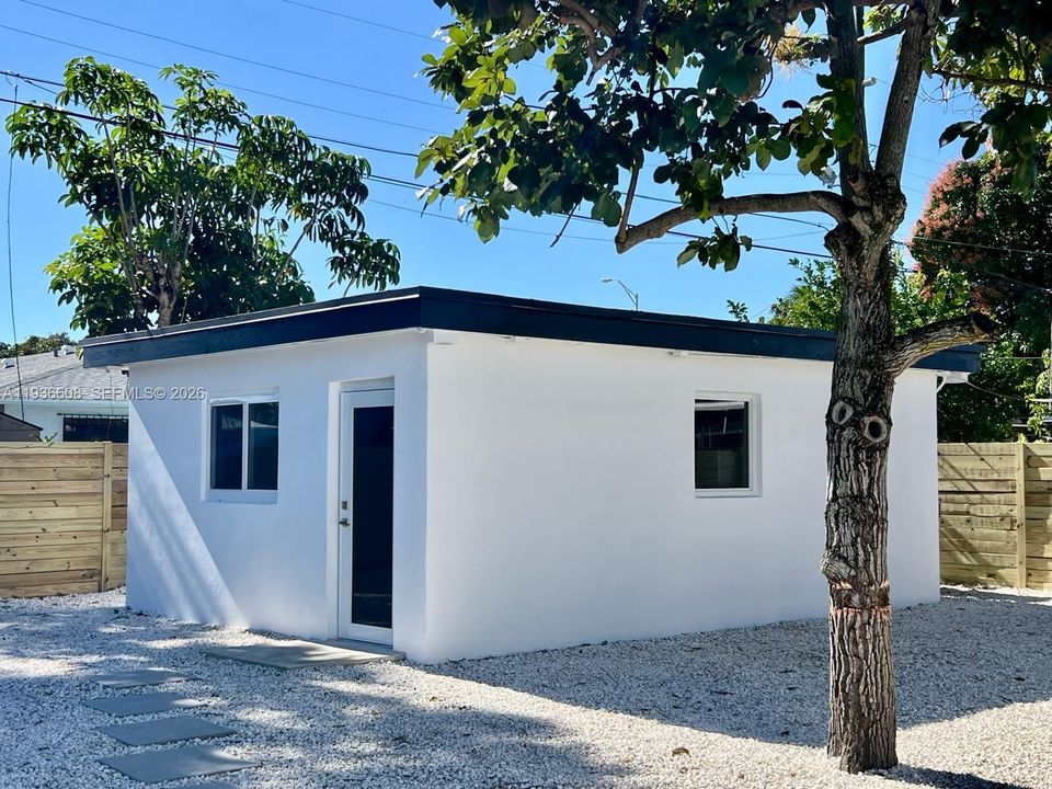 待售: $750,000 (3 贝兹, 3 浴室, 1260 平方英尺)