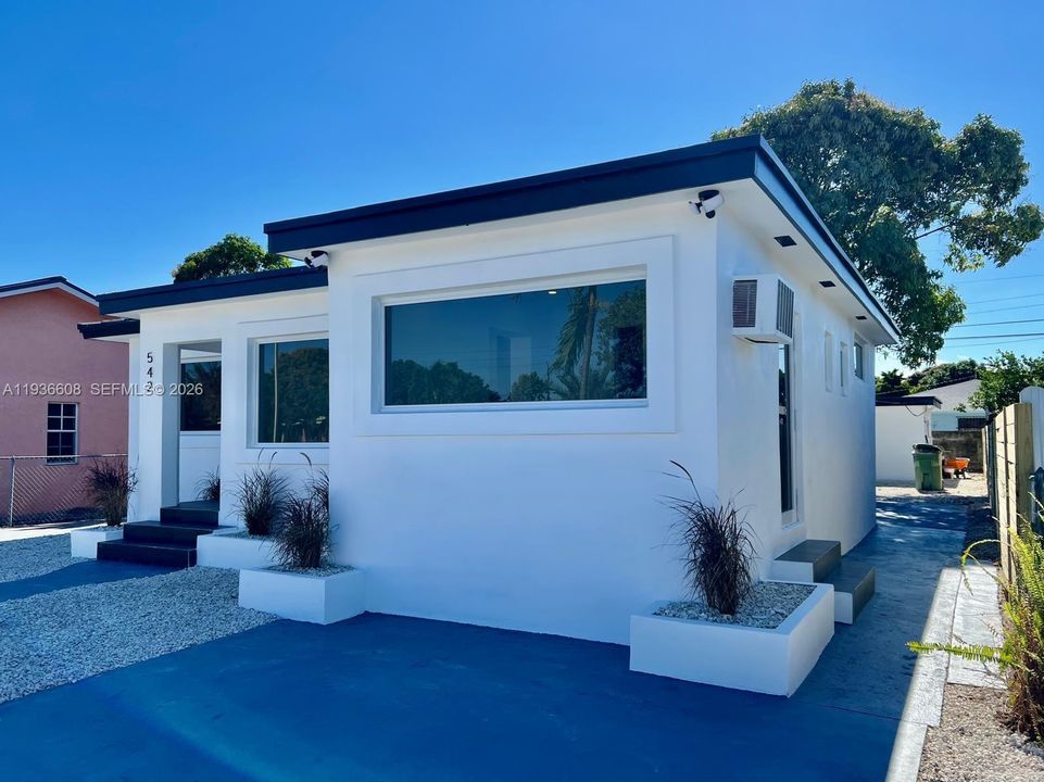 待售: $750,000 (3 贝兹, 3 浴室, 1260 平方英尺)