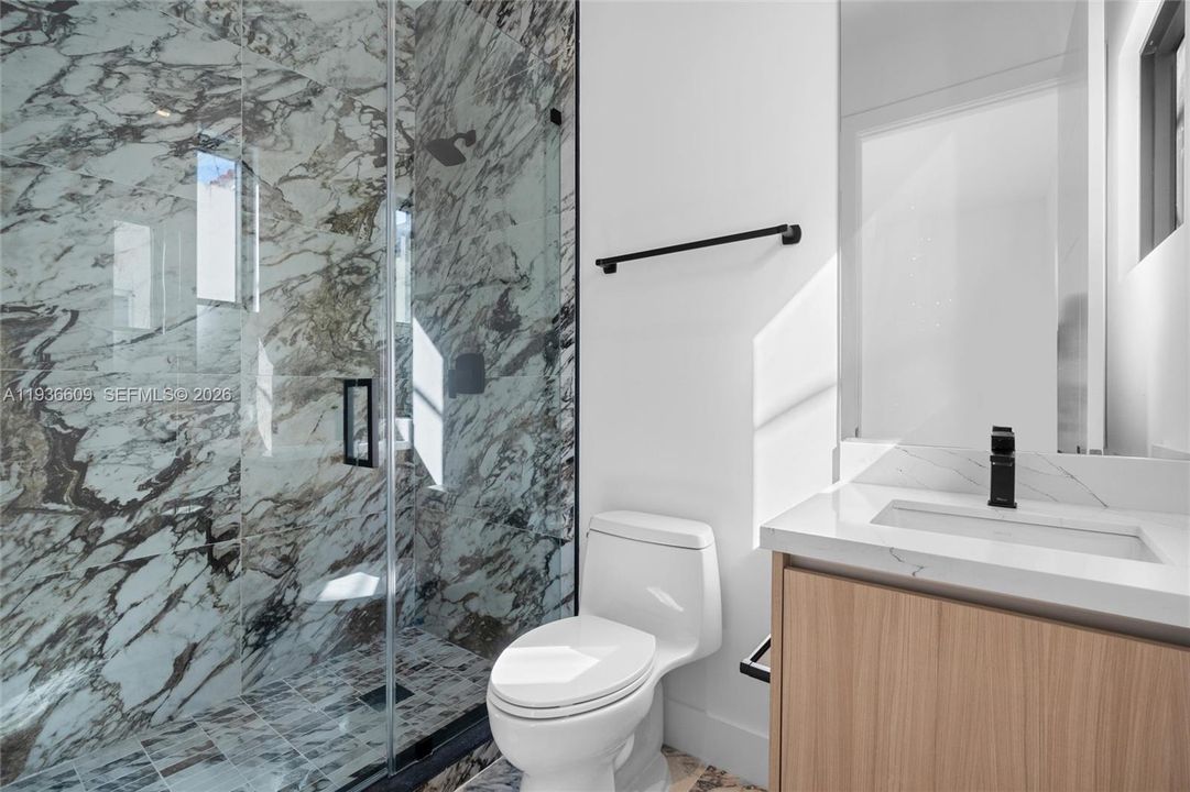 En Renta: $10,000 (3 camas, 3 baños, 2108 Pies cuadrados)