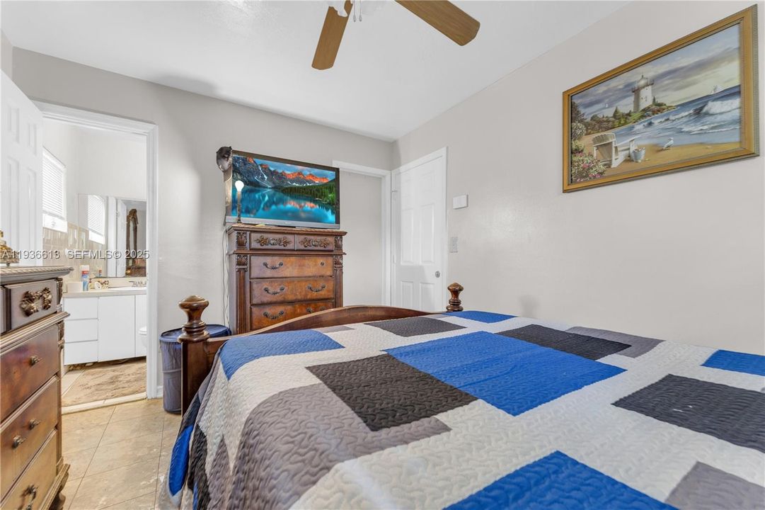 For Sale: $539,000 (4 beds, 1 baths, 1584 Square Feet)