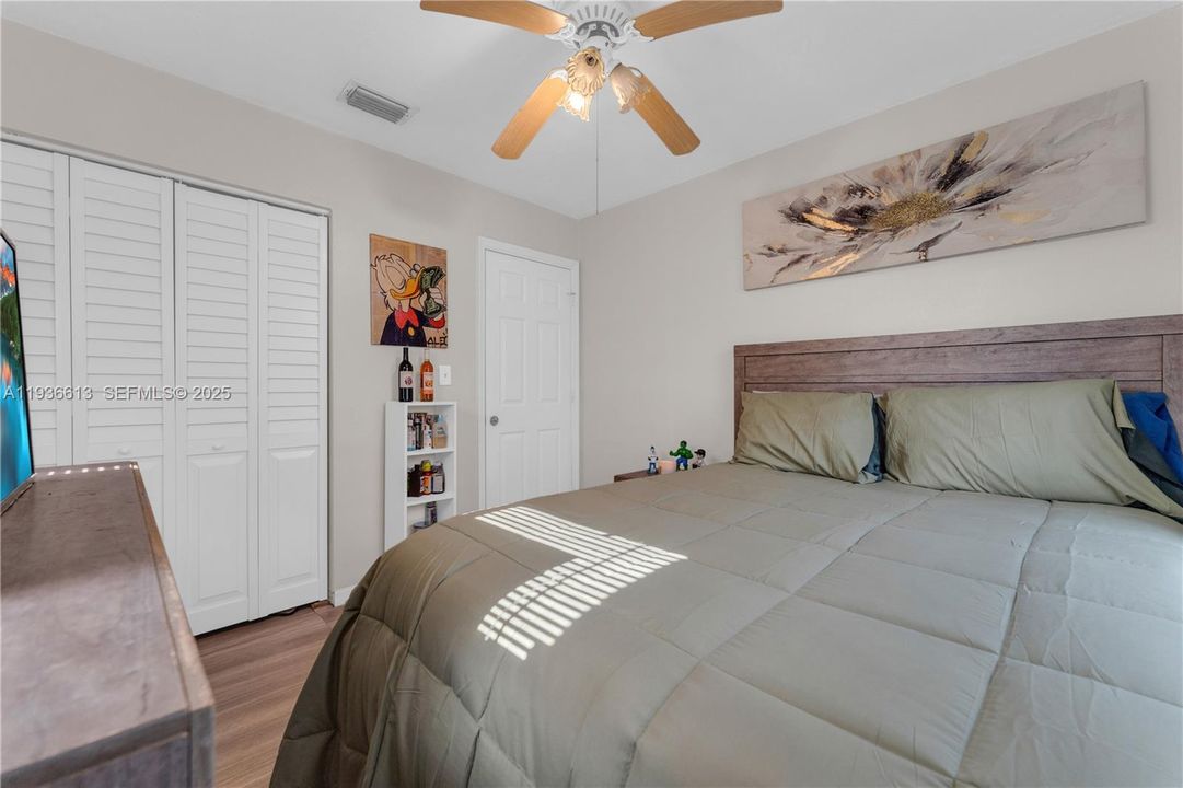 For Sale: $539,000 (4 beds, 1 baths, 1584 Square Feet)