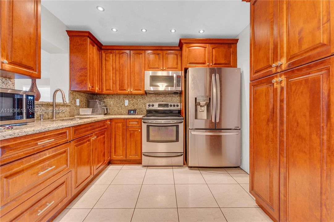 For Sale: $539,000 (4 beds, 1 baths, 1584 Square Feet)