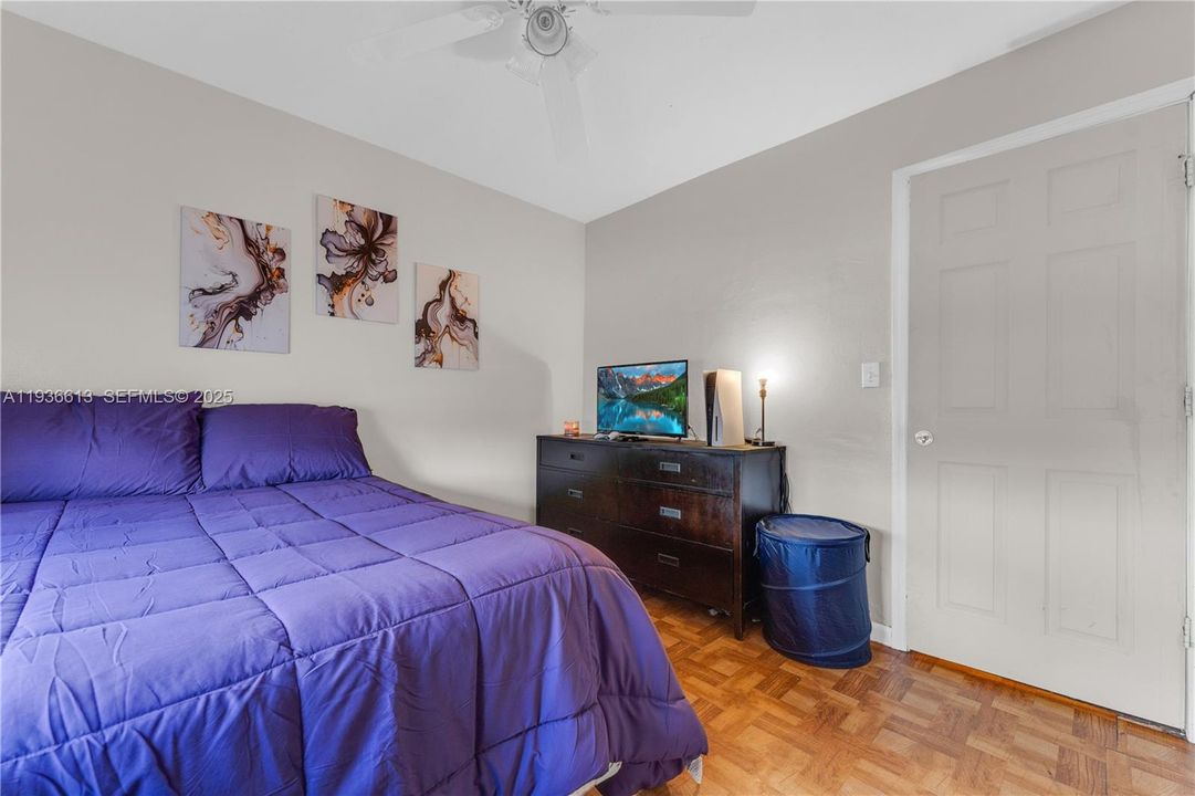 For Sale: $539,000 (4 beds, 1 baths, 1584 Square Feet)