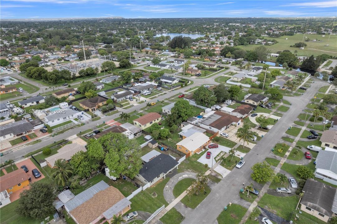 For Sale: $539,000 (4 beds, 1 baths, 1584 Square Feet)