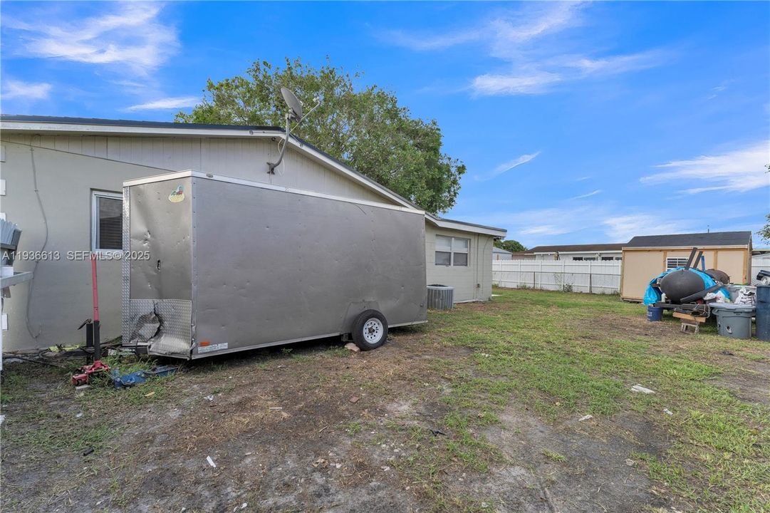 For Sale: $539,000 (4 beds, 1 baths, 1584 Square Feet)