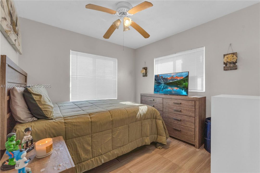 For Sale: $539,000 (4 beds, 1 baths, 1584 Square Feet)