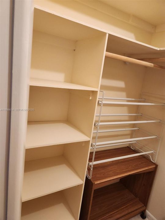 En Venta: $216,000 (2 camas, 2 baños, 1336 Pies cuadrados)