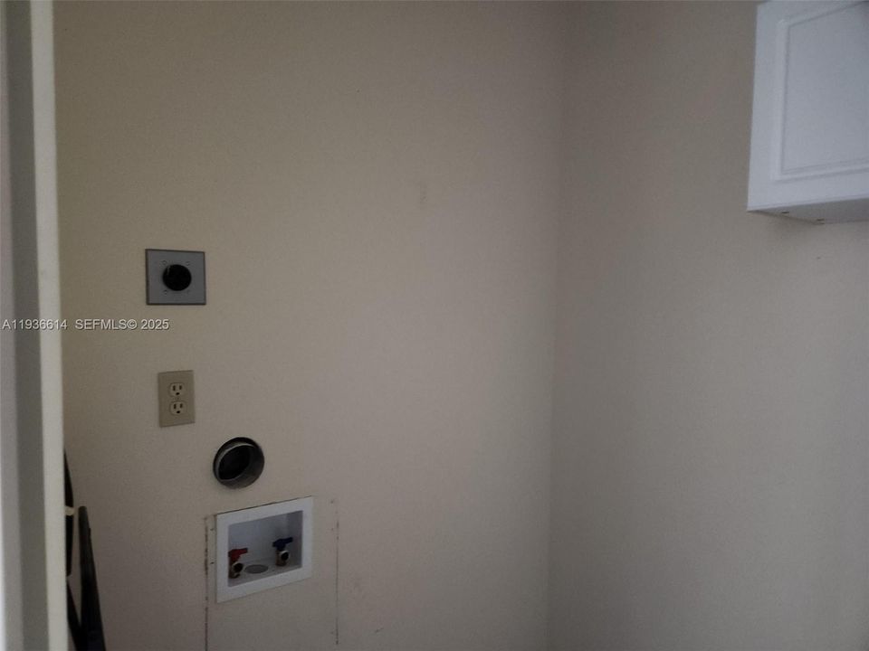 En Venta: $216,000 (2 camas, 2 baños, 1336 Pies cuadrados)