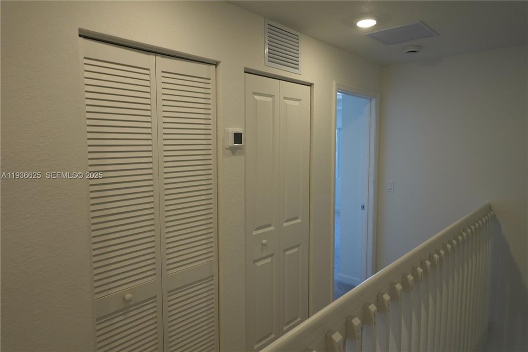 For Rent: $2,950 (3 beds, 2 baths, 1276 Square Feet)