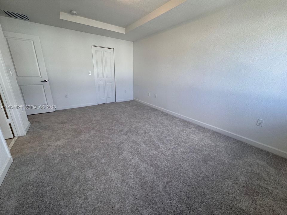 For Rent: $2,950 (3 beds, 2 baths, 1276 Square Feet)