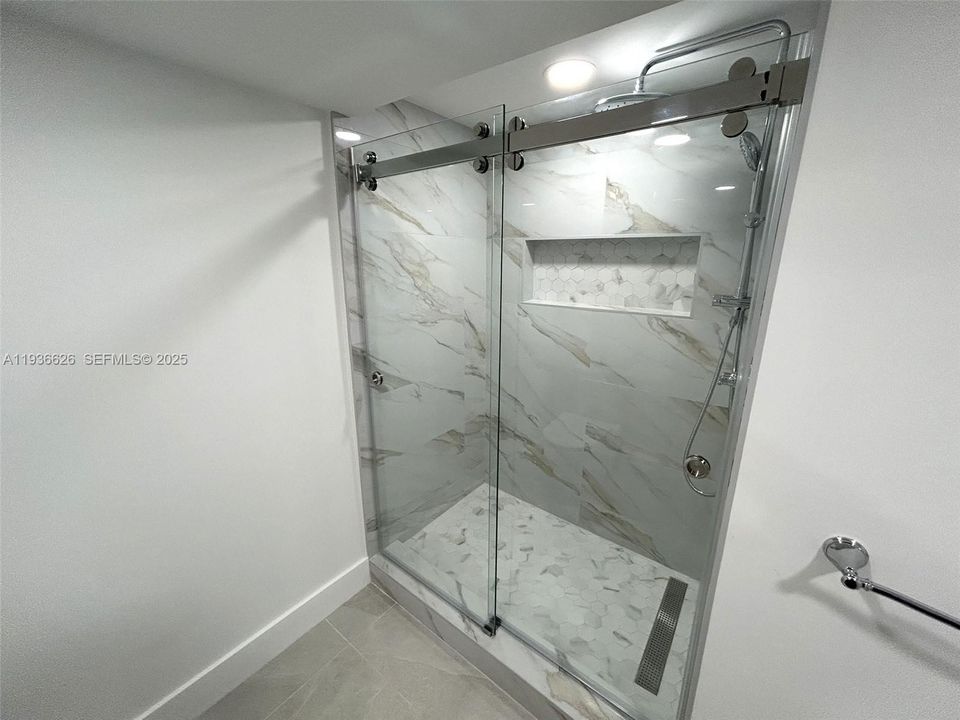 В аренду: $2,750 (1 спален, 1 ванн, 760 Квадратных фут)