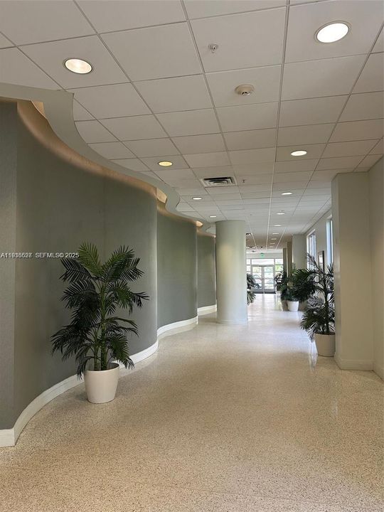 待售: $560,000 (2 贝兹, 2 浴室, 1358 平方英尺)