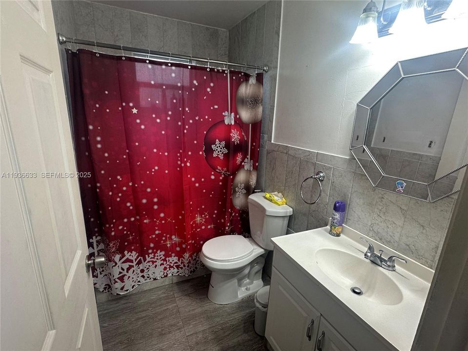 En Renta: $3,100 (3 camas, 2 baños, 1367 Pies cuadrados)