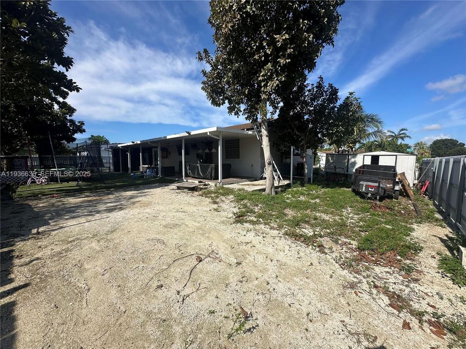 En Renta: $3,100 (3 camas, 2 baños, 1367 Pies cuadrados)