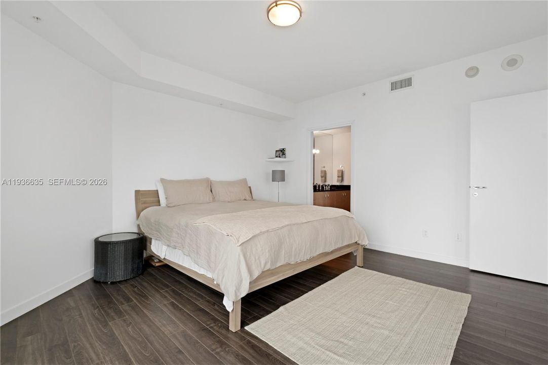 En Renta: $4,400 (2 camas, 2 baños, 1091 Pies cuadrados)