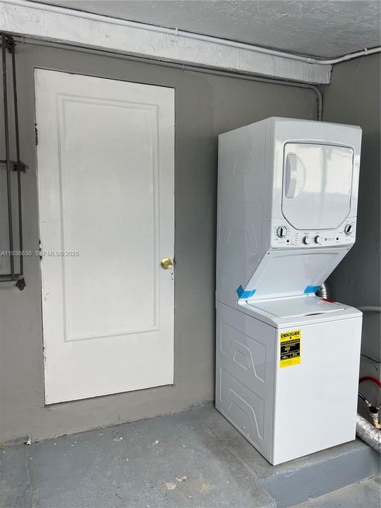 В аренду: $1,500 (1 спален, 1 ванн, 600 Квадратных фут)