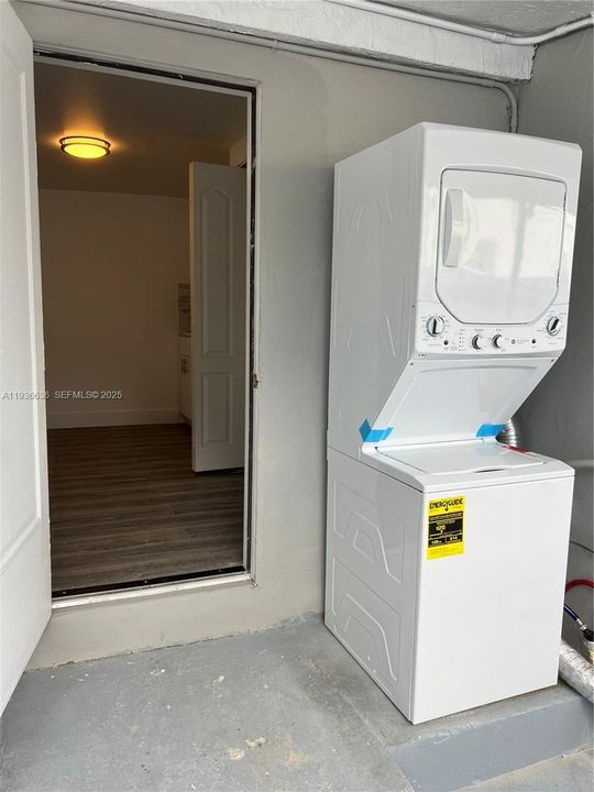 В аренду: $1,500 (1 спален, 1 ванн, 600 Квадратных фут)