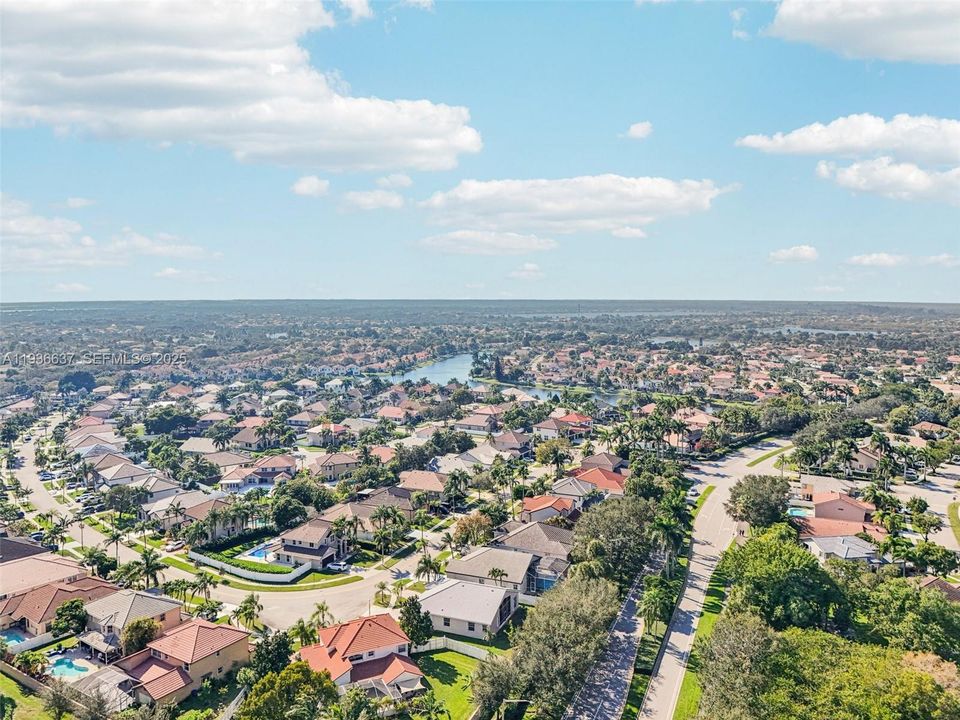 На продажу: $750,000 (3 спален, 2 ванн, 2154 Квадратных фут)