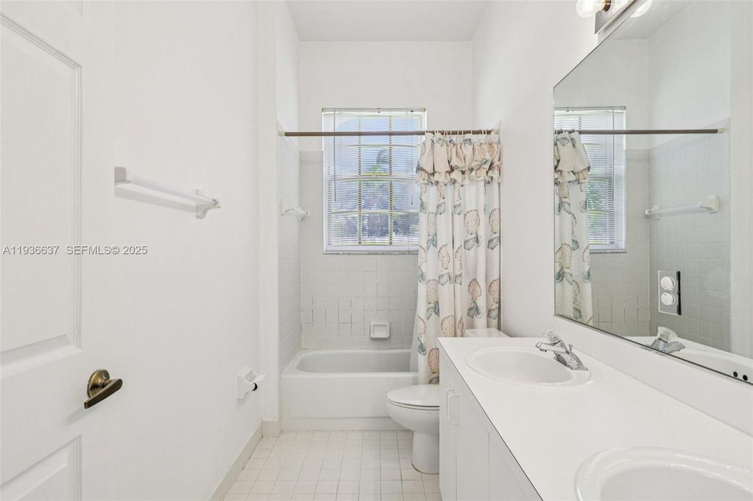 2nd Full Bathroom