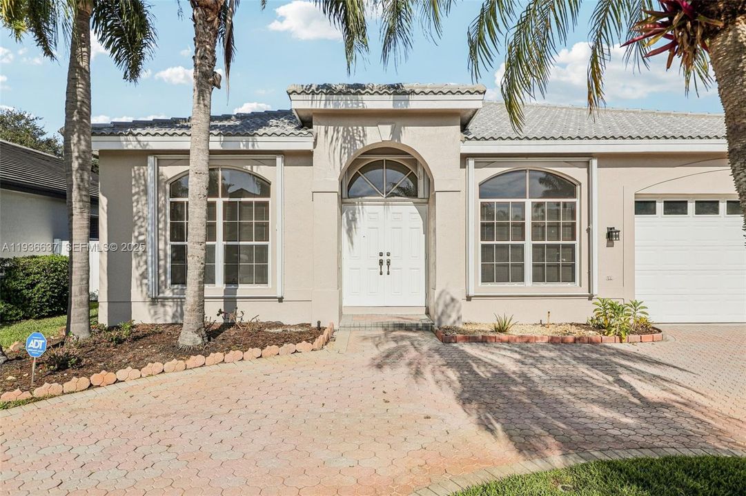 На продажу: $750,000 (3 спален, 2 ванн, 2154 Квадратных фут)