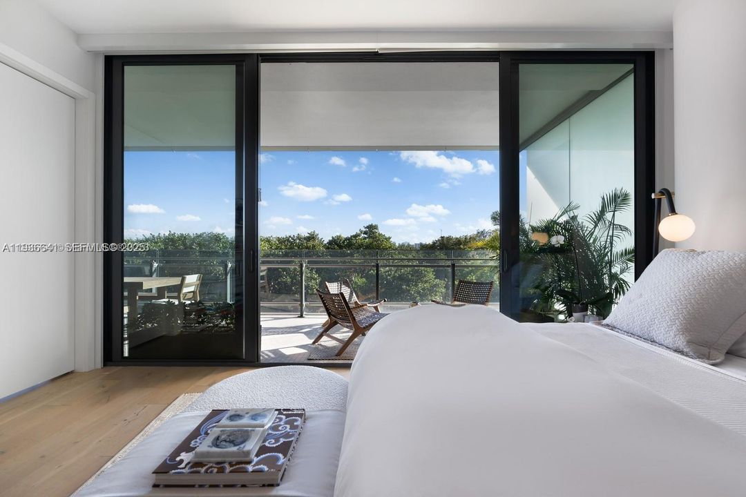 For Rent: $25,000 (2 beds, 2 baths, 1594 Square Feet)