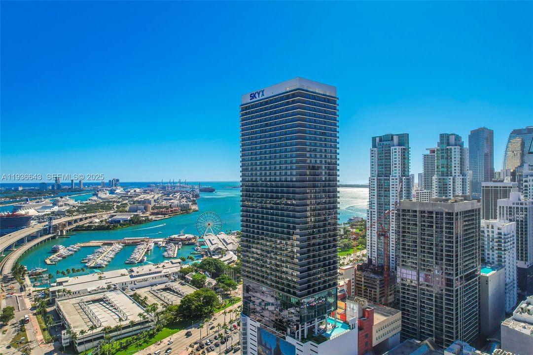 For Sale: $1,999,000 (4 beds, 4 baths, 0 Square Feet)