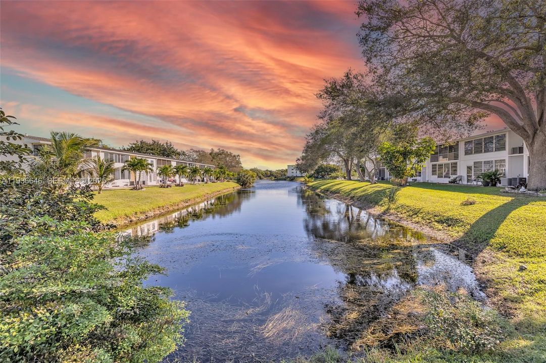 На продажу: $138,000 (2 спален, 1 ванн, 820 Квадратных фут)