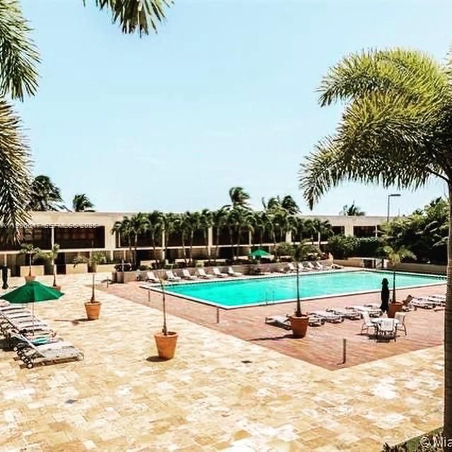 В аренду: $3,500 (1 спален, 1 ванн, 1064 Квадратных фут)