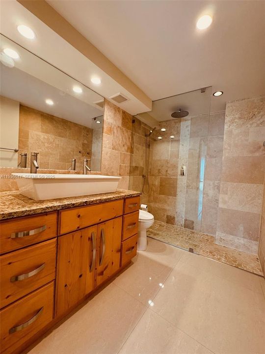 В аренду: $3,500 (1 спален, 1 ванн, 1064 Квадратных фут)