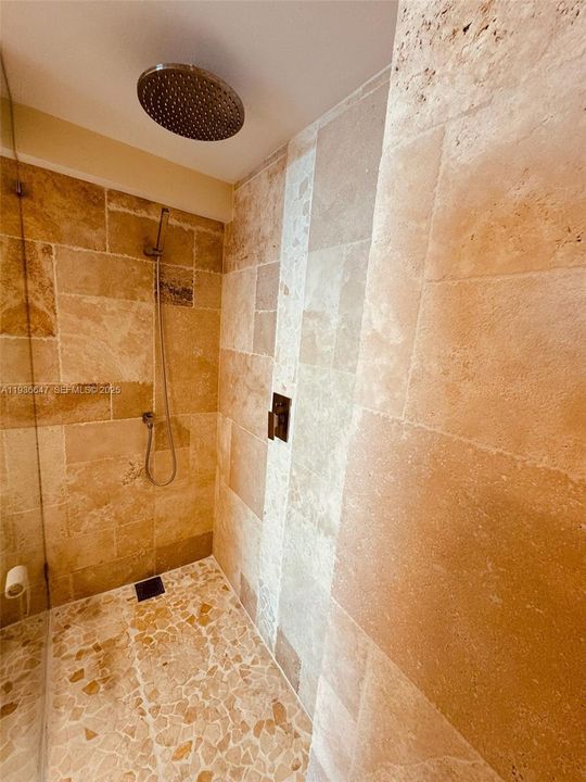 В аренду: $3,500 (1 спален, 1 ванн, 1064 Квадратных фут)