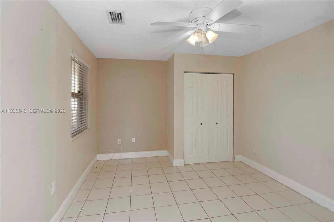 待售: $549,000 (4 贝兹, 2 浴室, 1602 平方英尺)