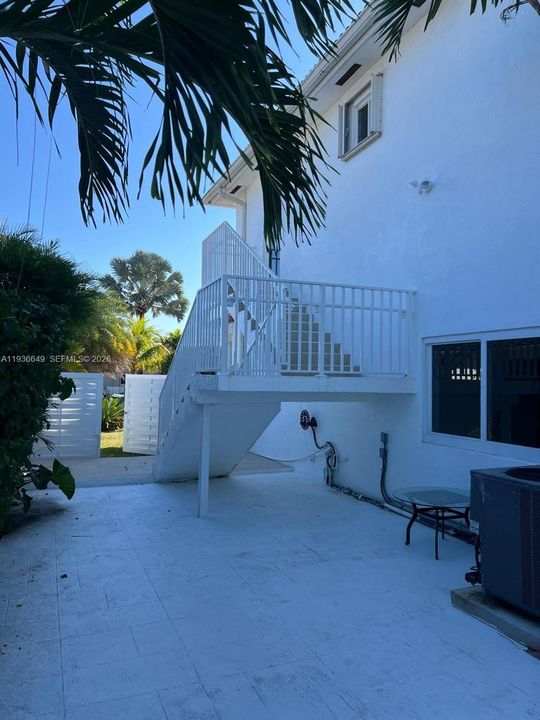 En Renta: $5,000 (3 camas, 4 baños, 2612 Pies cuadrados)