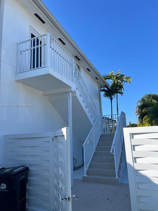 En Renta: $5,000 (3 camas, 4 baños, 2612 Pies cuadrados)