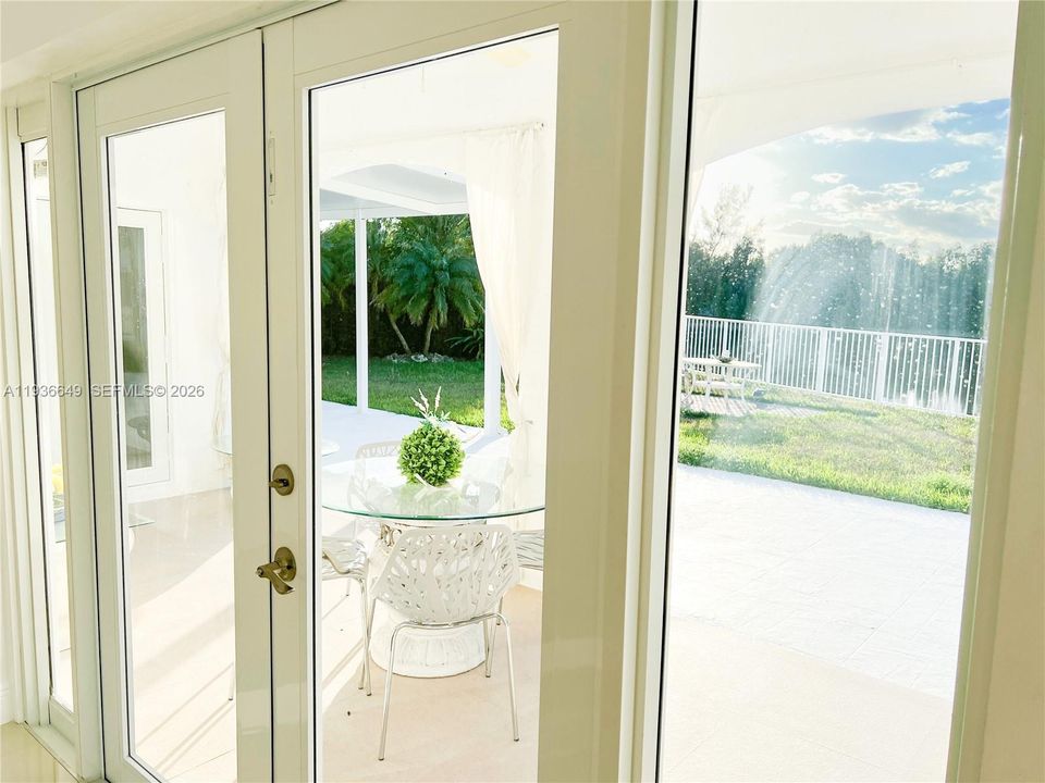 En Renta: $5,000 (3 camas, 4 baños, 2612 Pies cuadrados)