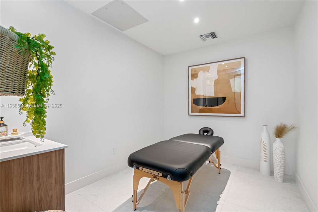 Zen Suite, Massage Therapy