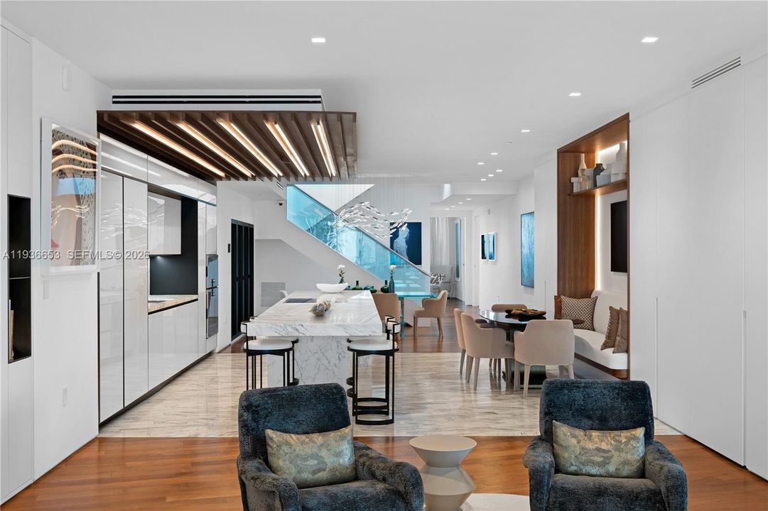 На продажу: $14,150,000 (5 спален, 5 ванн, 4306 Квадратных фут)