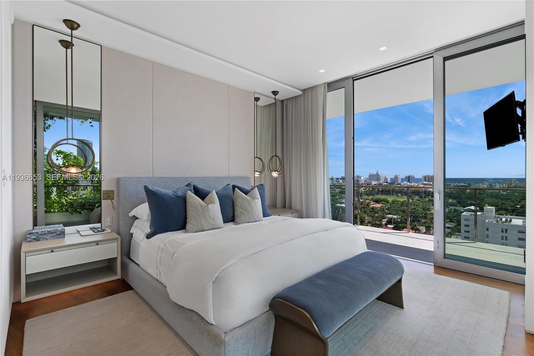 На продажу: $14,150,000 (5 спален, 5 ванн, 4306 Квадратных фут)