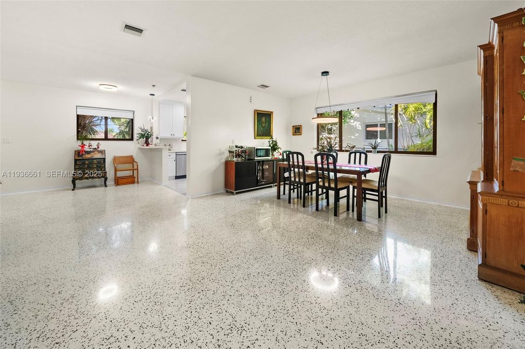 For Sale: $1,400,000 (3 beds, 2 baths, 2183 Square Feet)