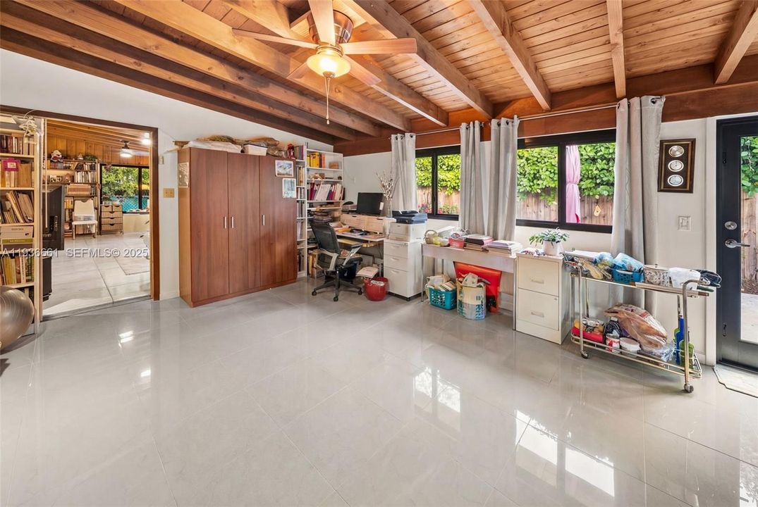 For Sale: $1,400,000 (3 beds, 2 baths, 2183 Square Feet)