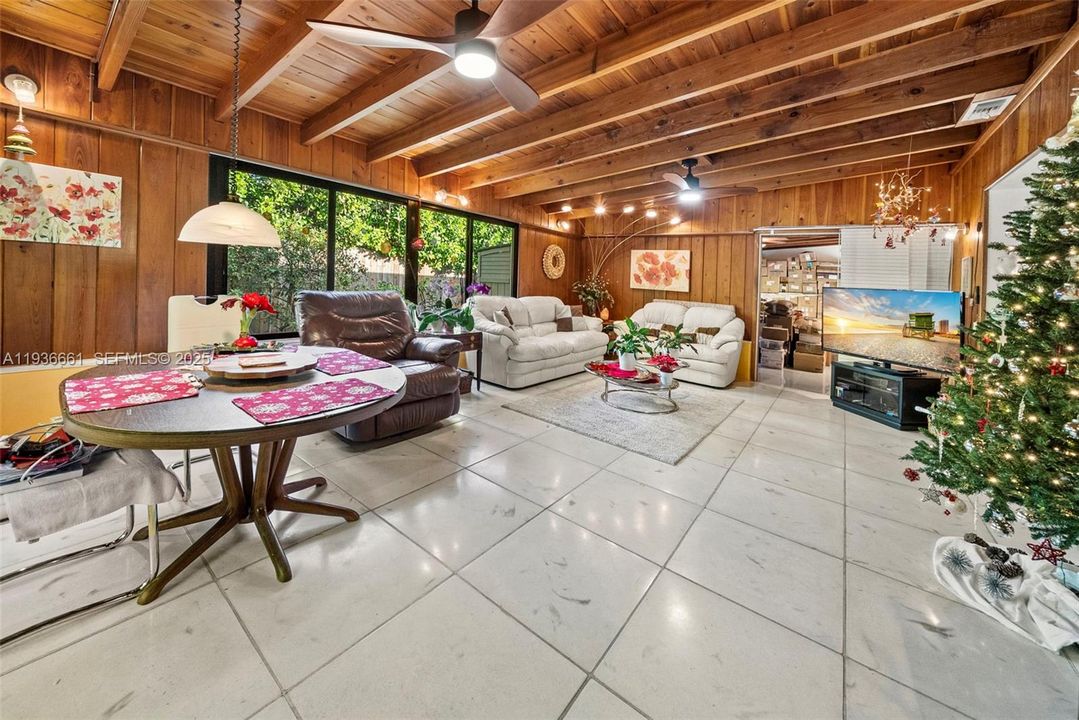 For Sale: $1,400,000 (3 beds, 2 baths, 2183 Square Feet)