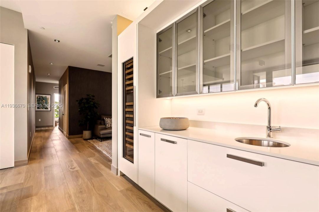 В аренду: $16,000 (3 спален, 4 ванн, 2453 Квадратных фут)